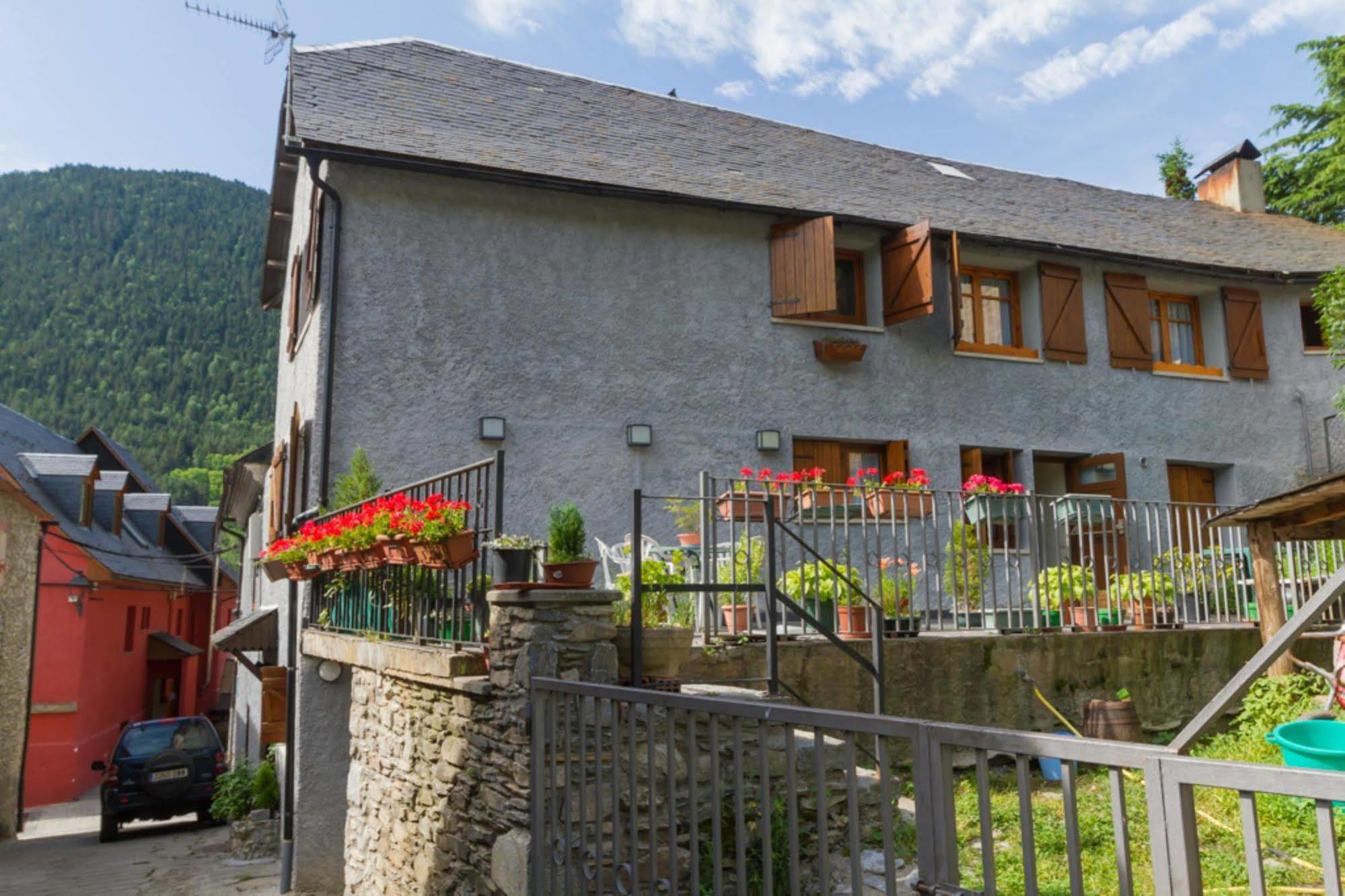 Hostal Aiguamog Salardú Esterno foto