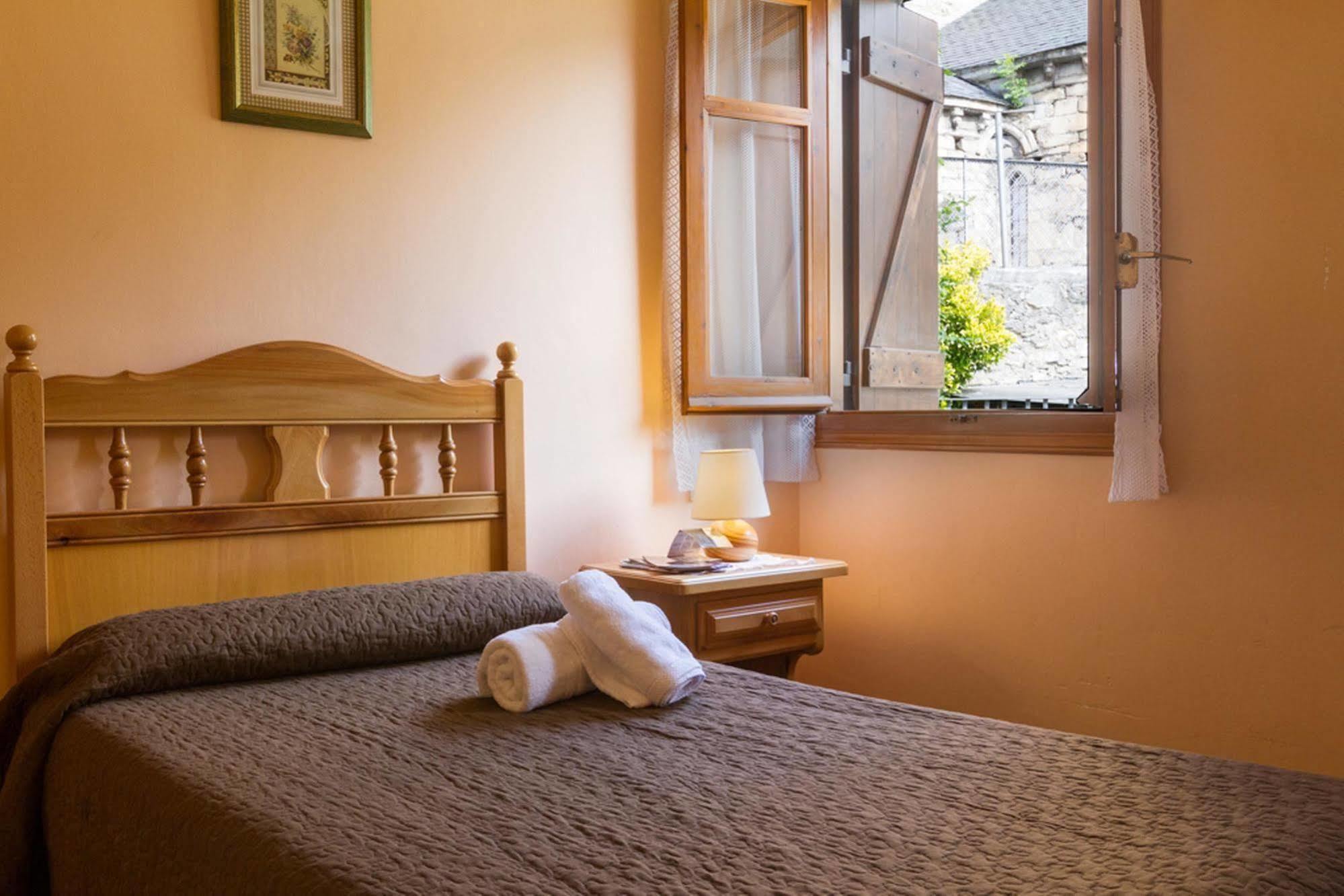 Hostal Aiguamog Salardú Esterno foto