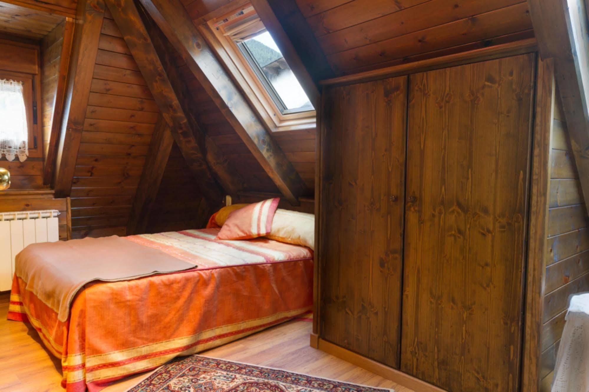 Hostal Aiguamog Salardú Esterno foto