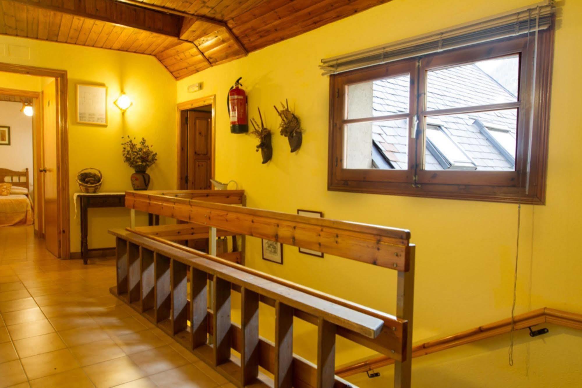 Hostal Aiguamog Salardú Esterno foto